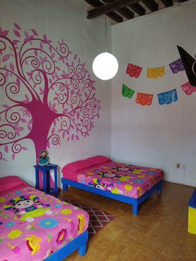 Lele Panchito Y Lavanda Juntos En El Centro Керетаро Экстерьер фото